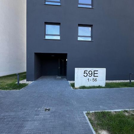 Apartament Z Widokiem Na Stadion Styl Industrialny Jedyny Taki Check In 24 H Poznań Kültér fotó