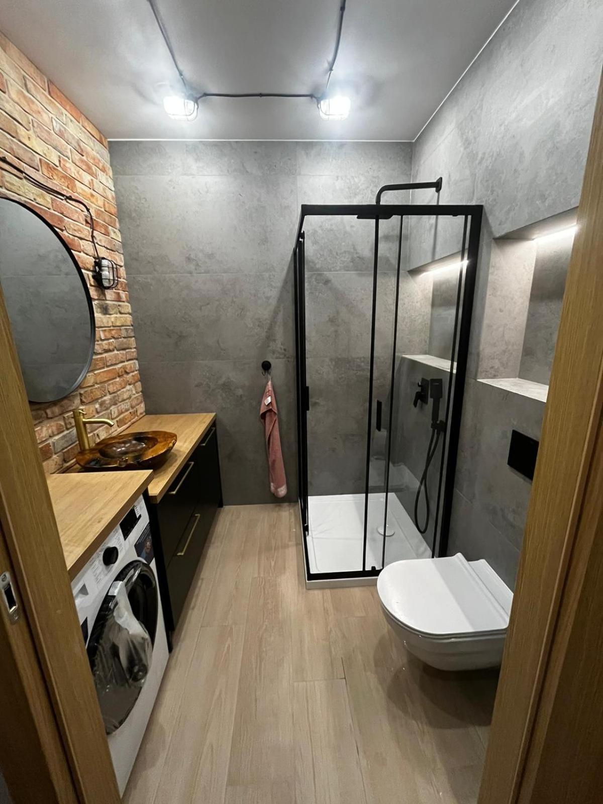 Apartament Z Widokiem Na Stadion Styl Industrialny Jedyny Taki Check In 24 H Poznań Kültér fotó