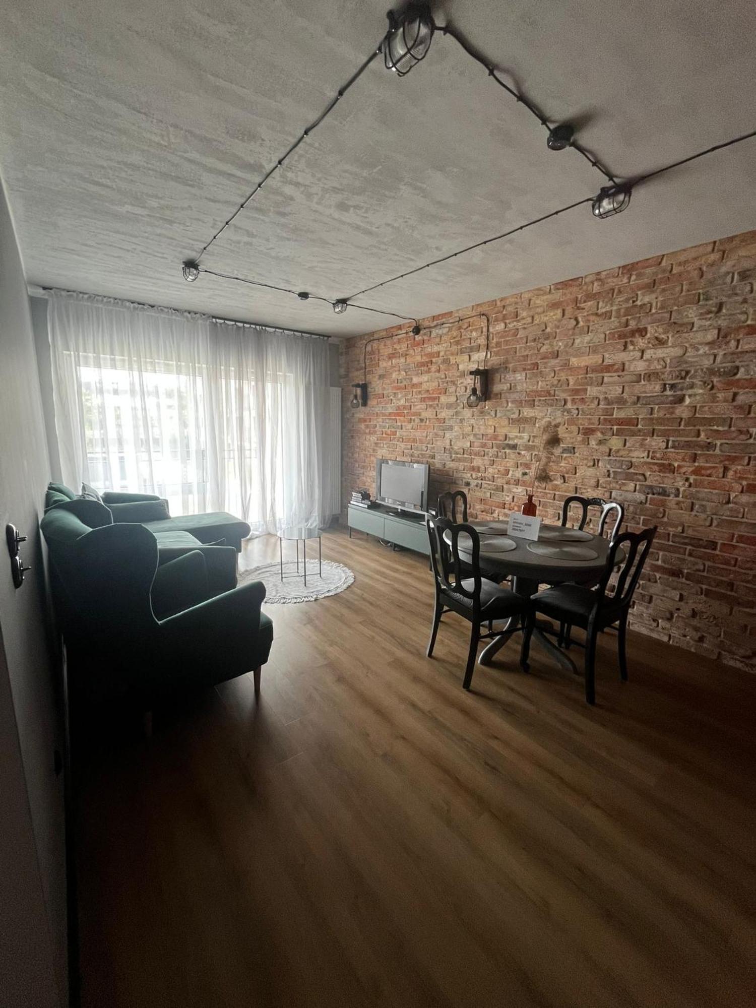 Apartament Z Widokiem Na Stadion Styl Industrialny Jedyny Taki Check In 24 H Poznań Kültér fotó